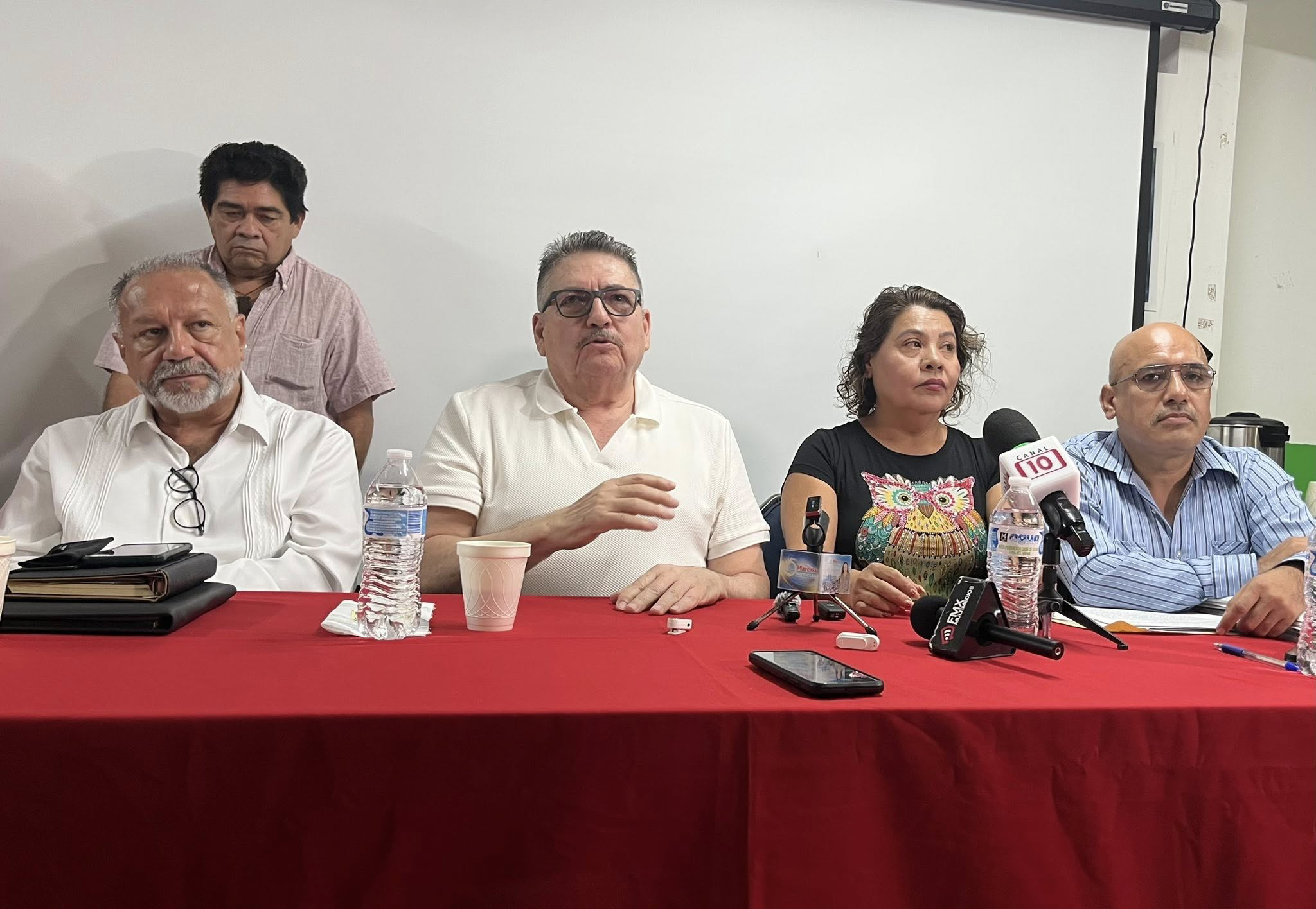 FGE entrega carpeta de investigación de Isidro Santamaría a la CTM